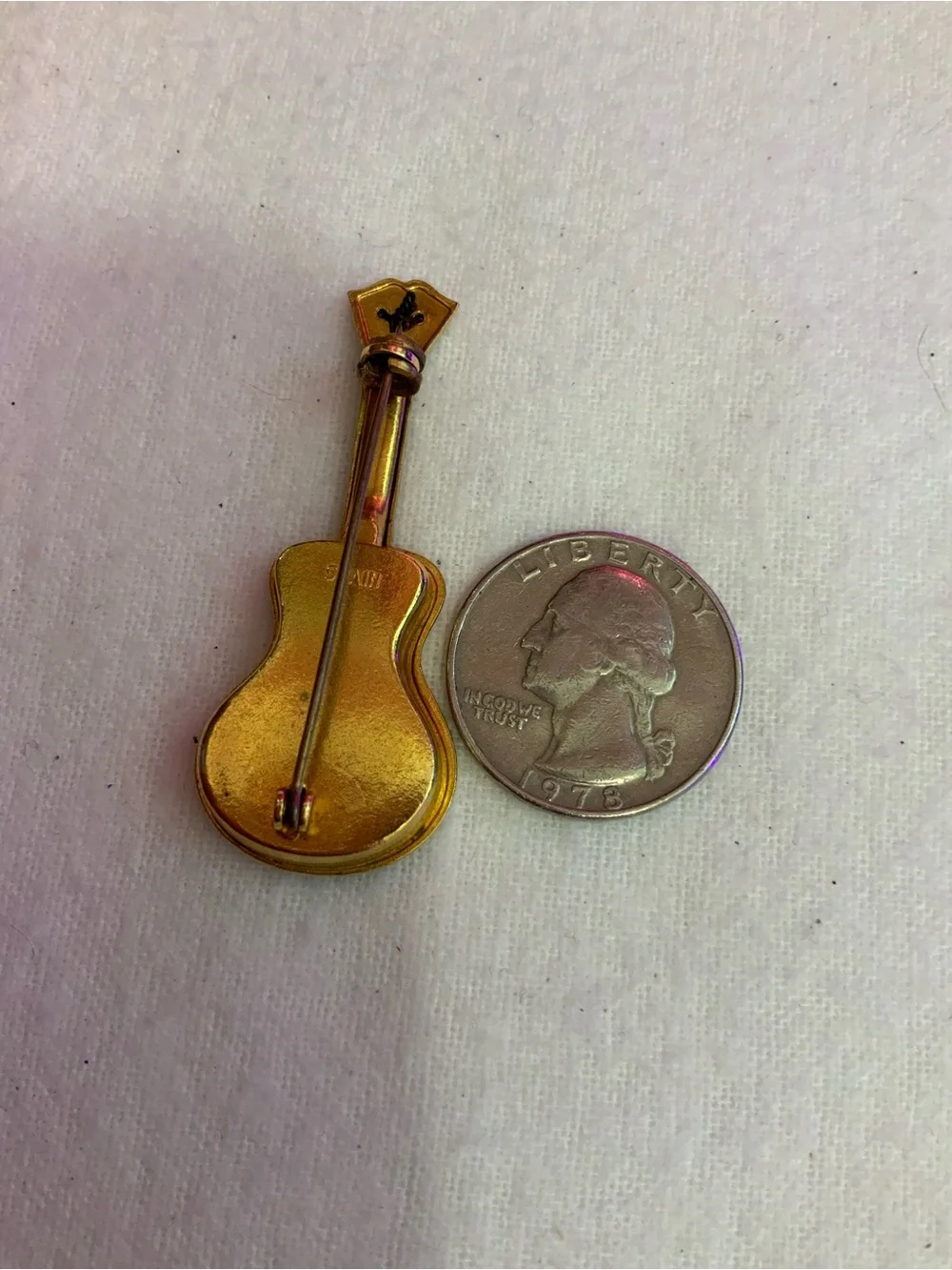 Vintage Spanish Damascene Guitar Brooch Stamped Spain (Z-18)